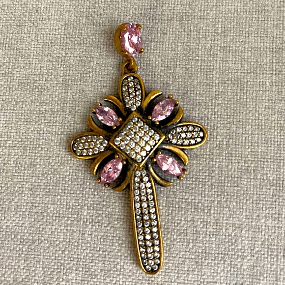 Stunning Silver Cross - Picture 1 of 4